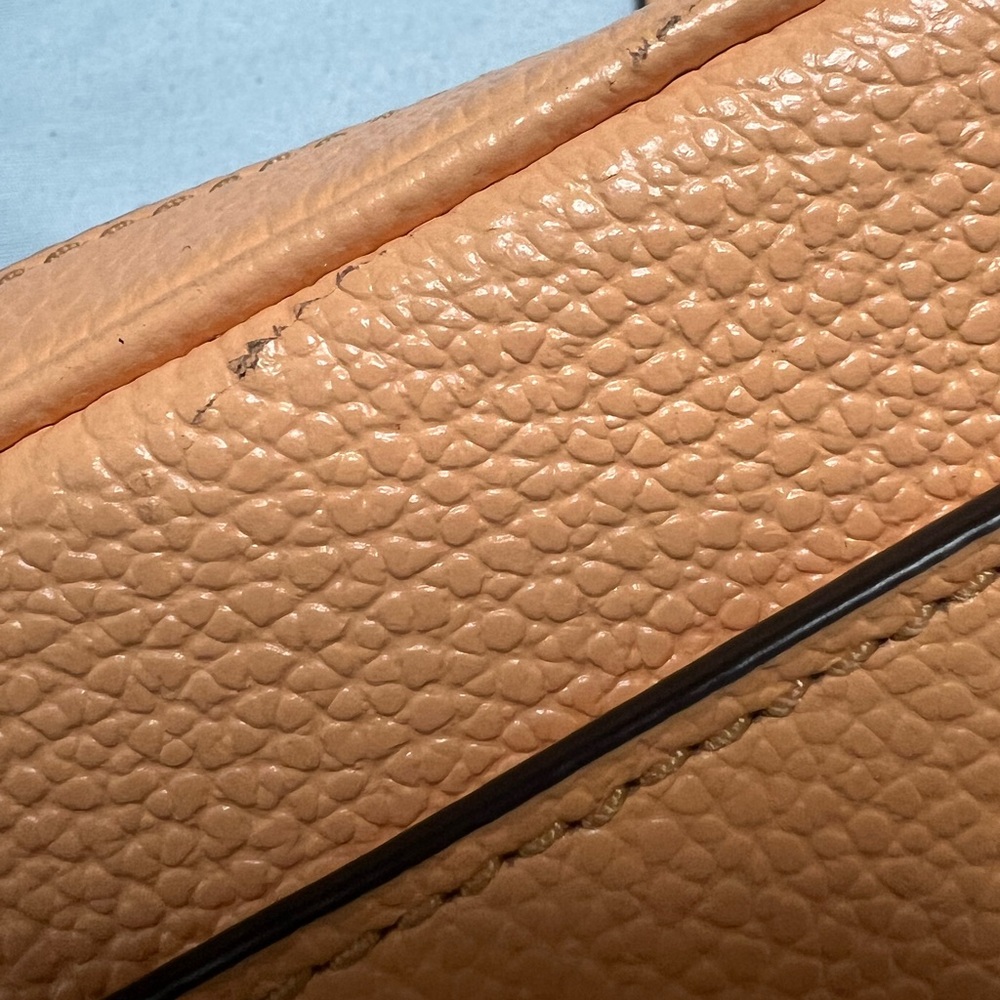 Michael Kors crossbody - Picture 4 of 10